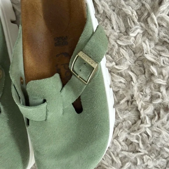 Birkenstock Boston Chunky Clogs in Green Tea (Papillio) - Picture 5 of 12